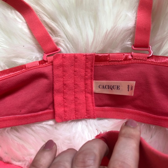 Cacique Bra 44DD With Nude Lace Overlay - Picture 3 of 7